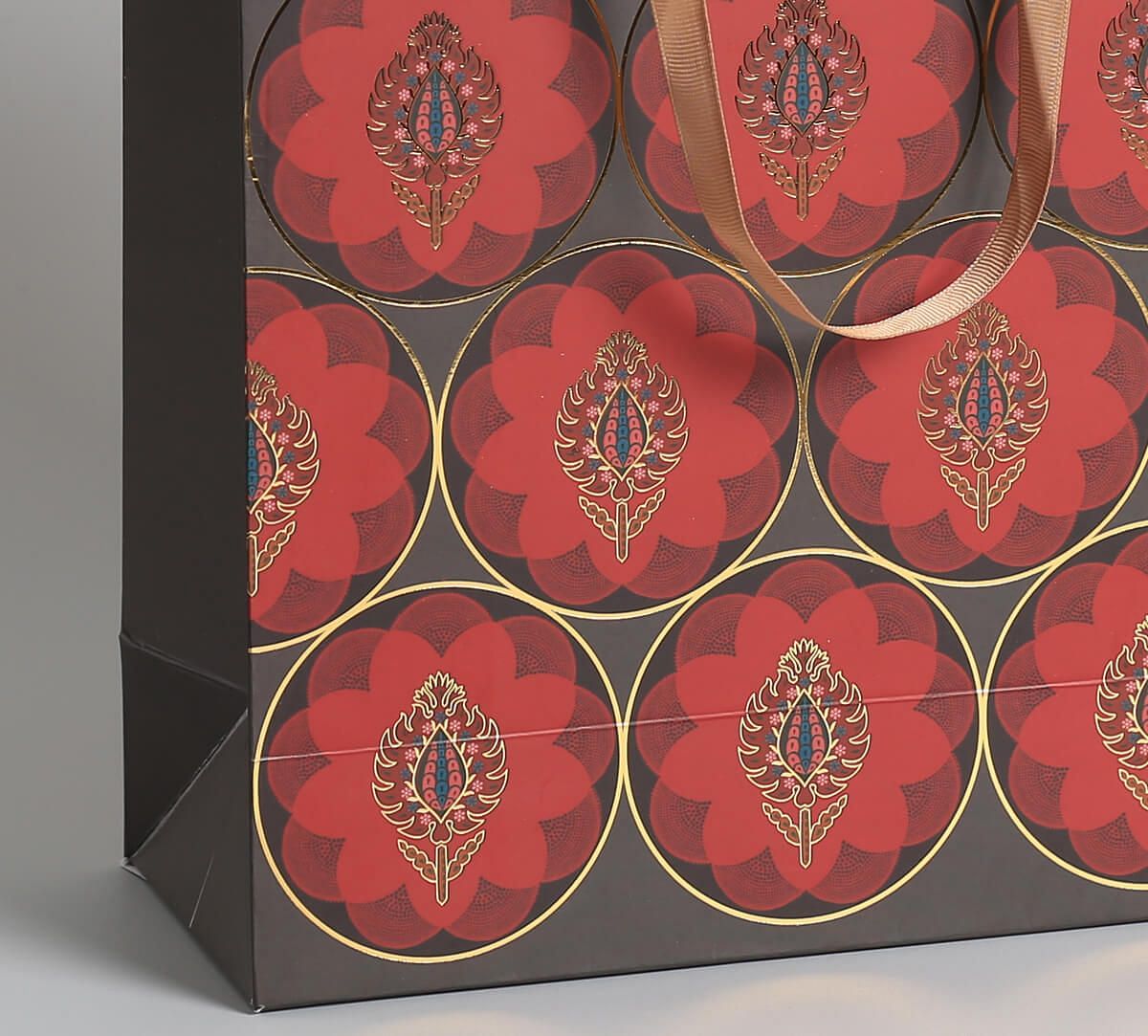 India Circus by Krsnaa Mehta Moving Kilims Big Gift Bag Set of 5