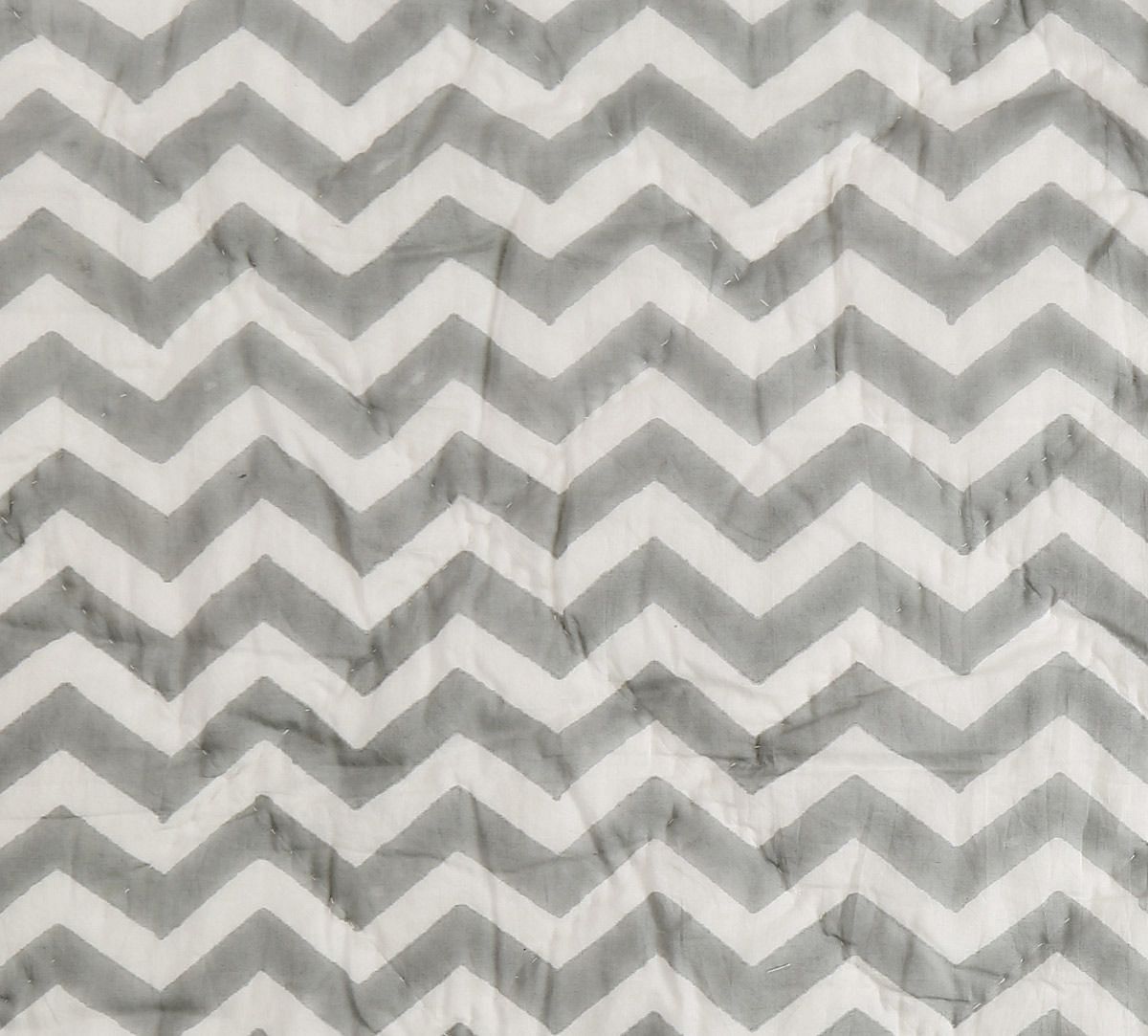 India Circus Classic Chevron Quilt