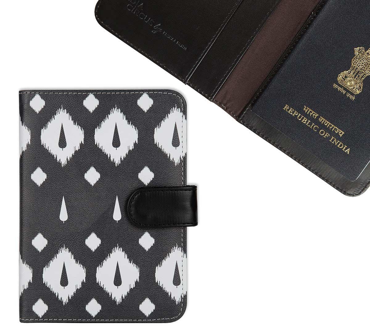 India Circus Conifer Symmetry Passport Cover