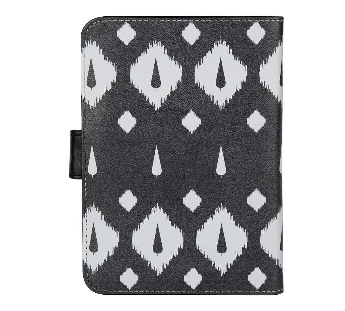 India Circus Conifer Symmetry Passport Cover