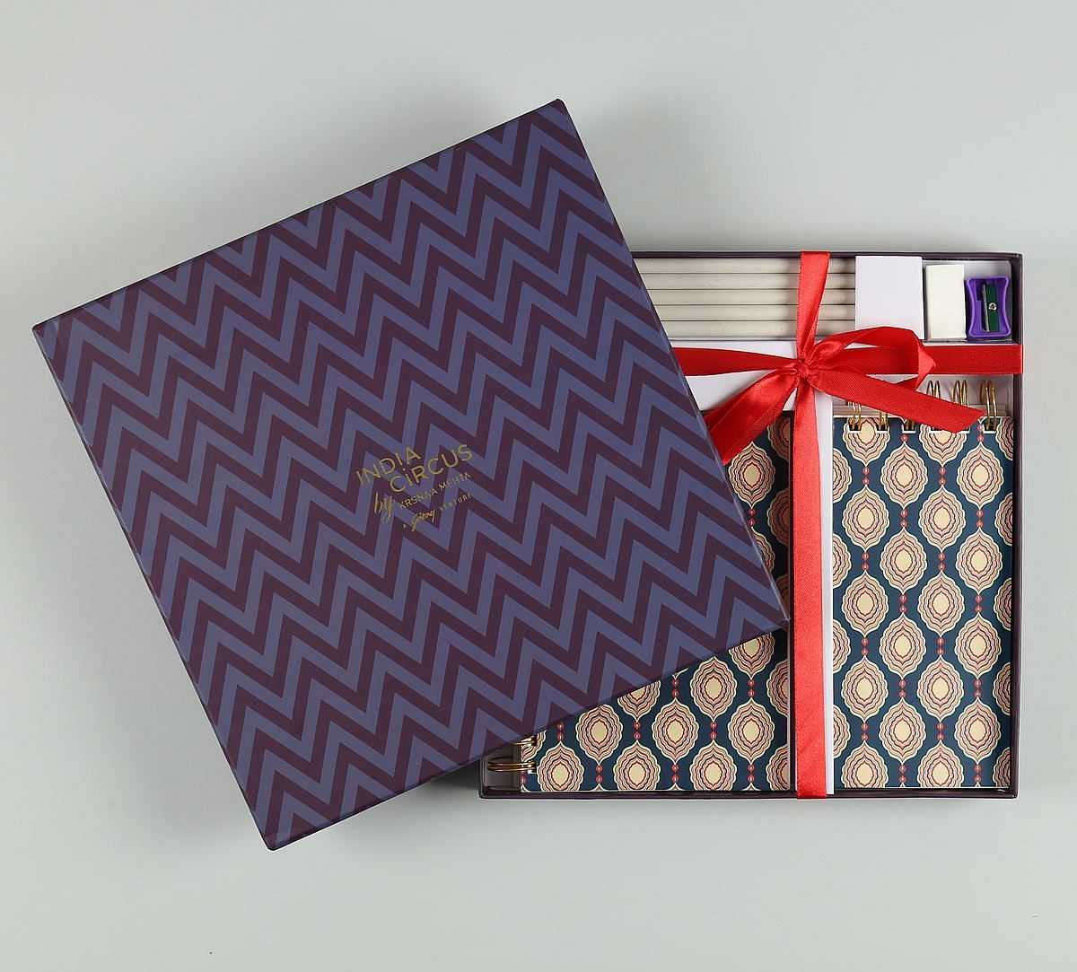 India Circus Curved Mirror Creeper Stationery Combo Set