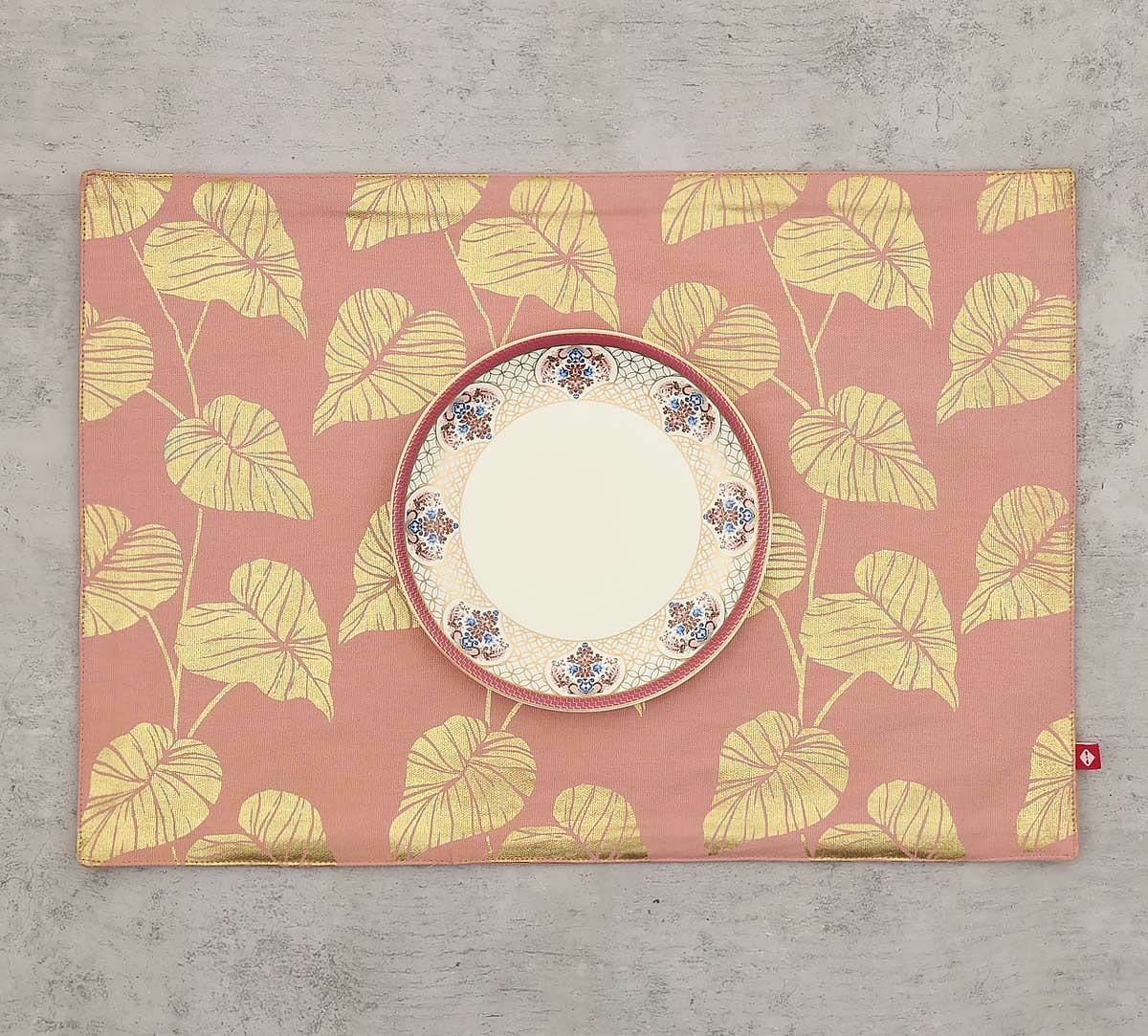 India Circus Leaf Creeper Table Mat