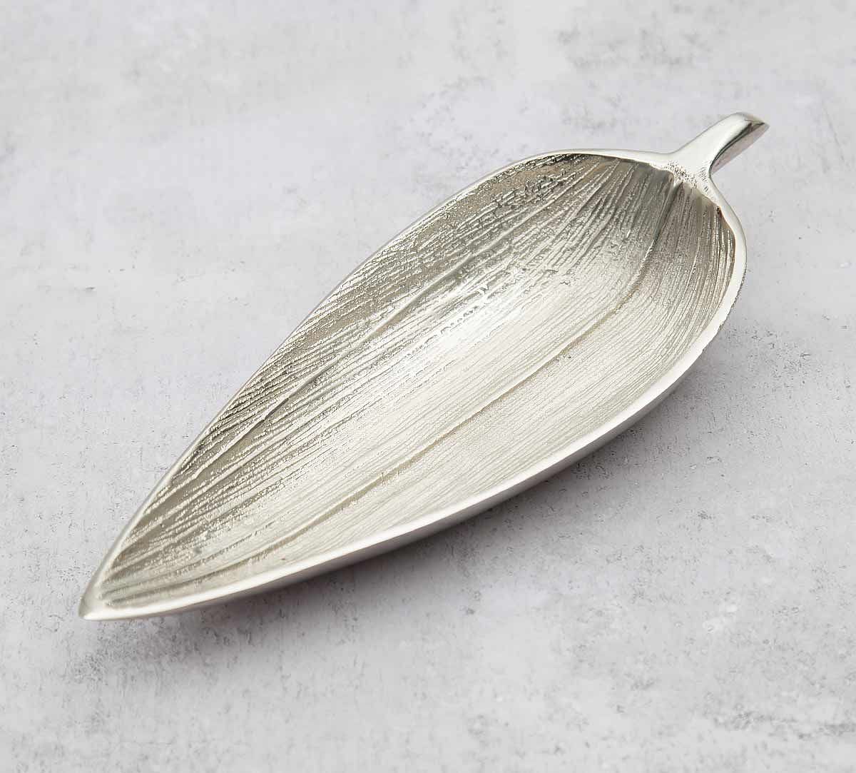 India Circus Silver Linear Small Leaf Platter