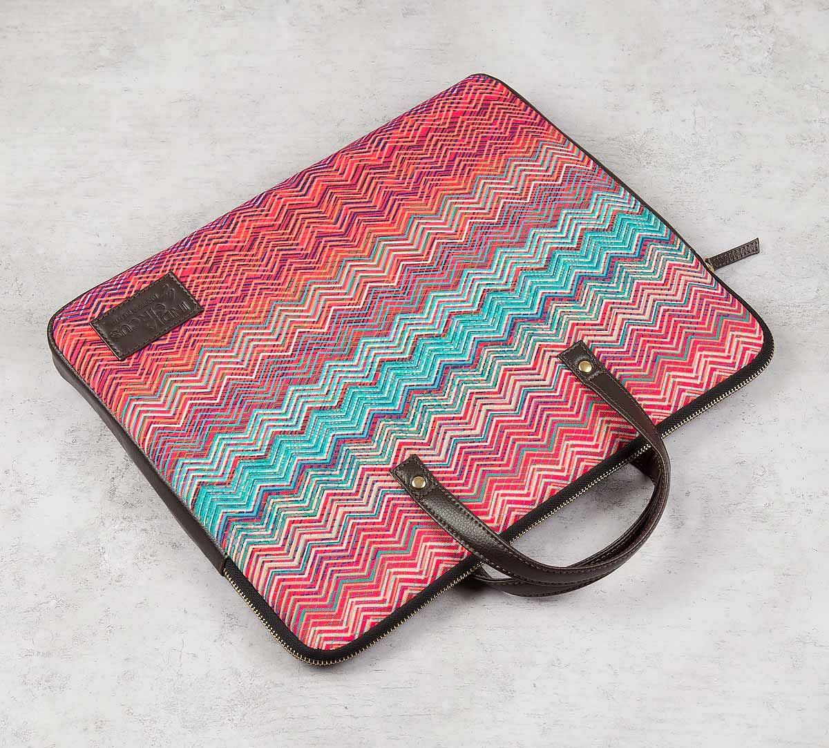 India Circus by Krsnaa Mehta Waves of Chevron Laptop Bag