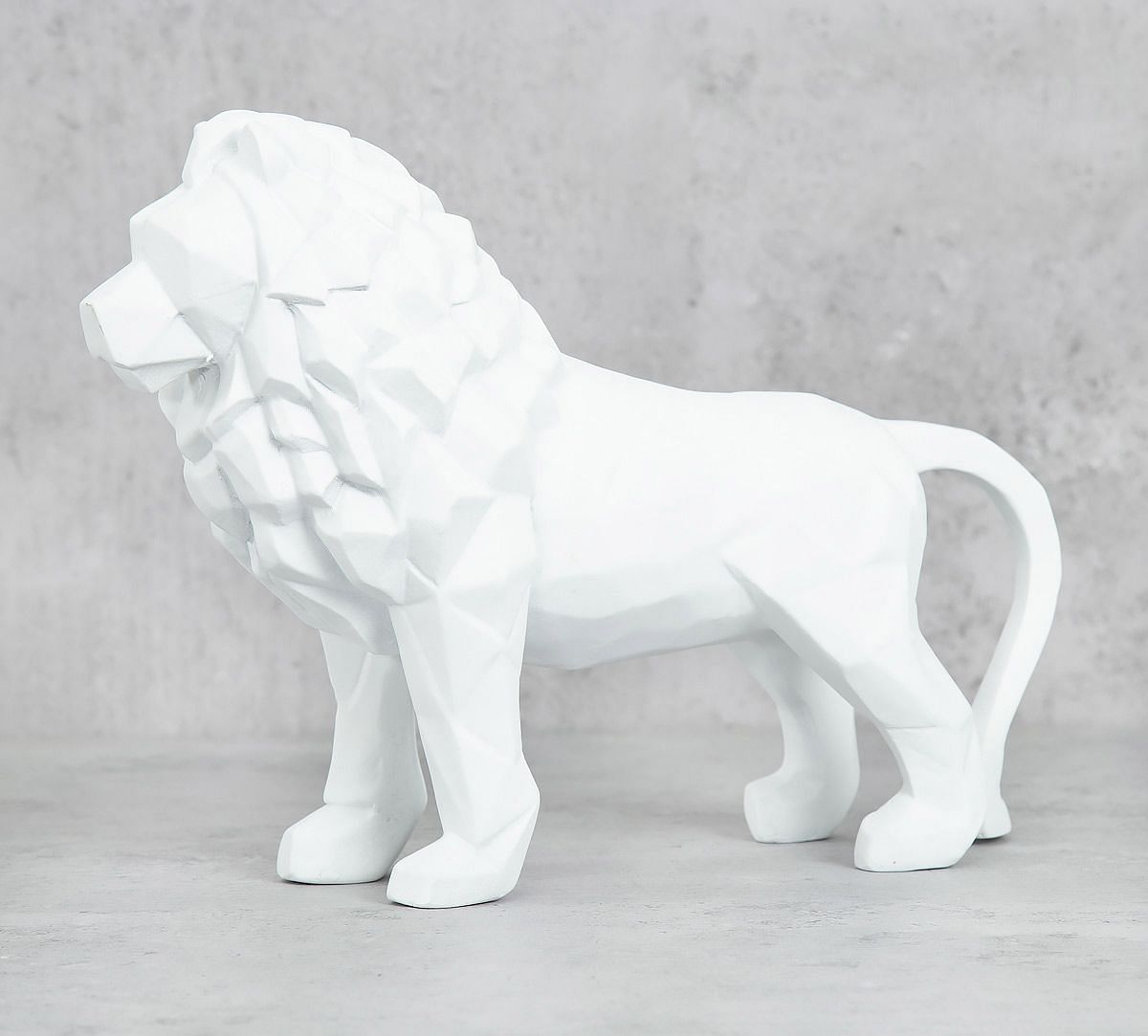 India Circus White King of Beasts Figurine
