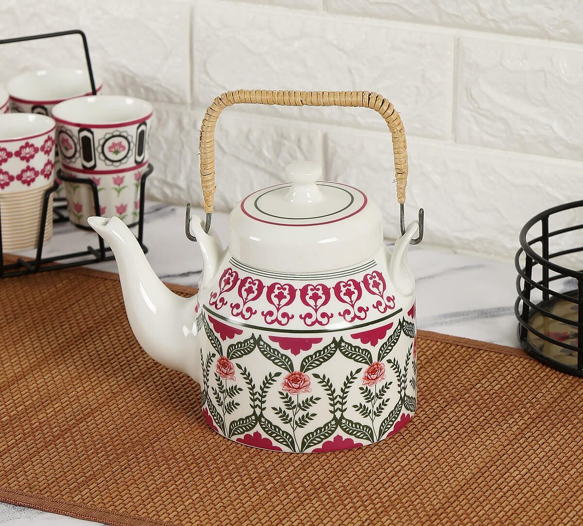 India Circus Verdure Mystery Kettle