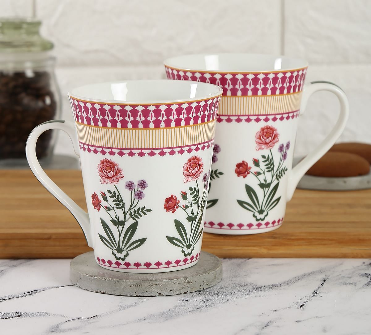 India Circus Verdure Mystery Zing Mug (Set of 2)