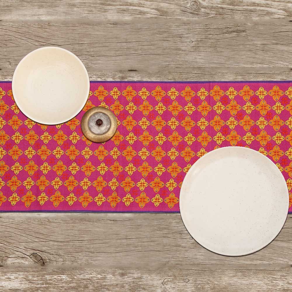 Maze of Melange Table Runner
