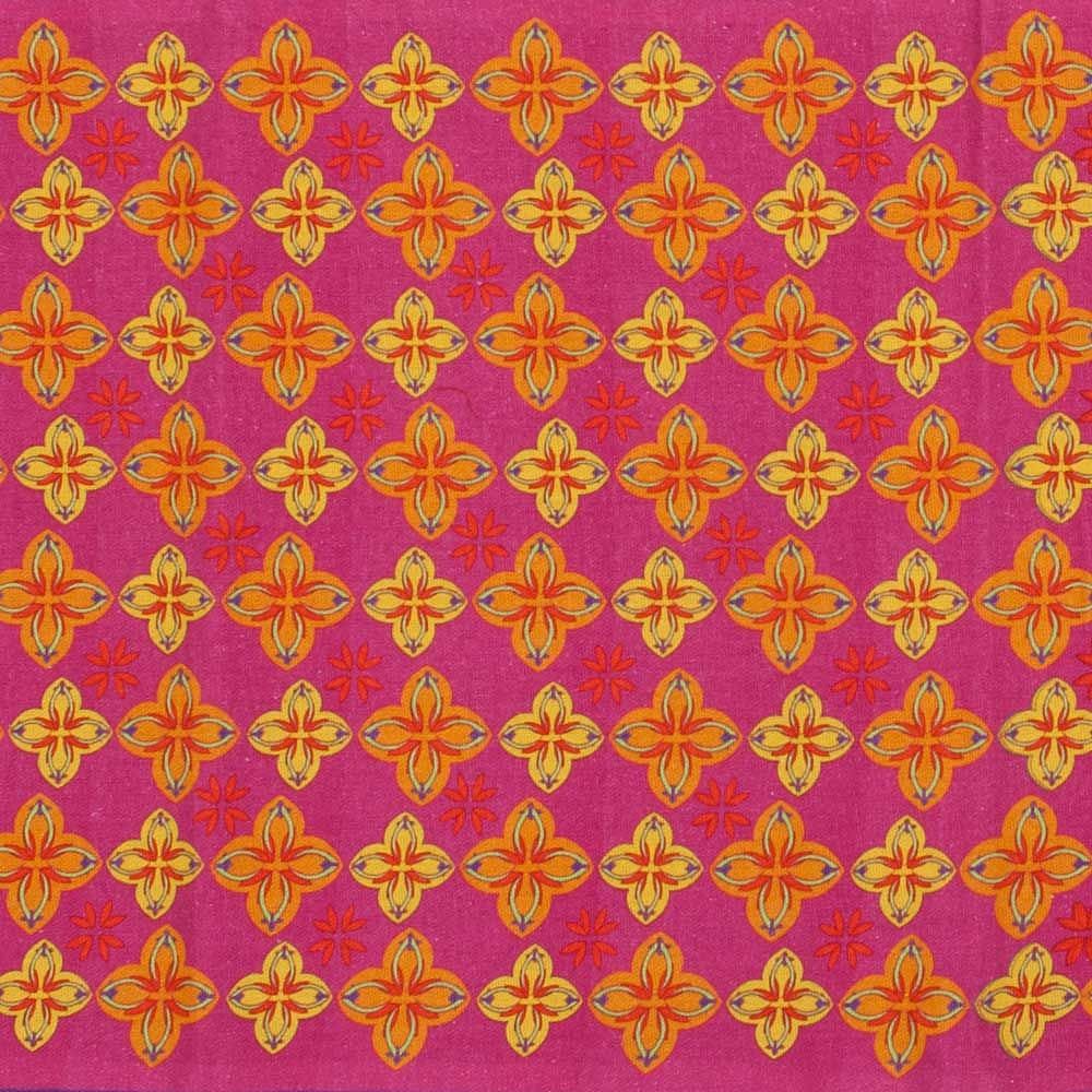 Maze of Melange Table Runner