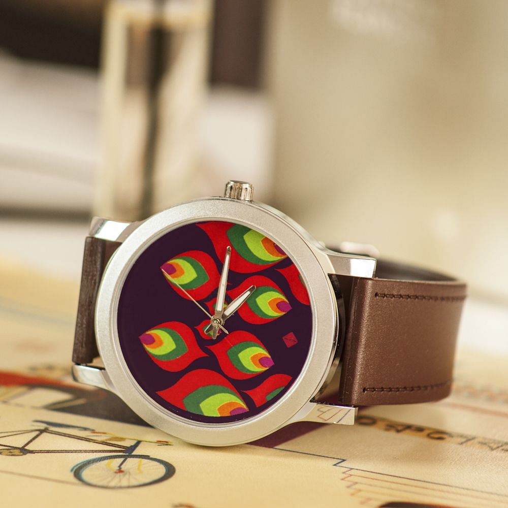 Multi-coloured Leaf Motif
