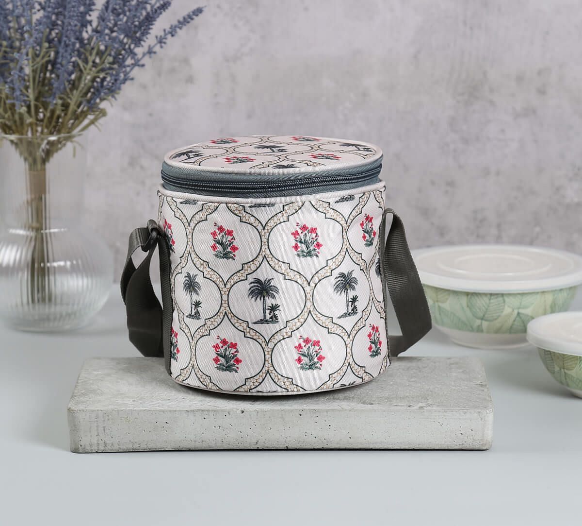 Tropic Tryst Lunch Bag Round