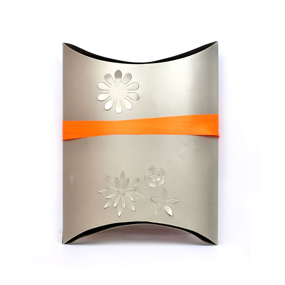 Elegant White Floral Gift Box - Single