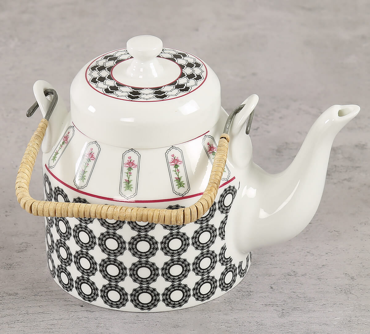 India Circus Appliqued Harmony Kettle