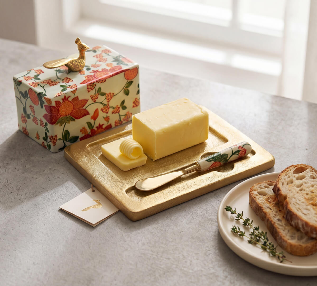 Blushed Orchard Butter Dish with Butter Knife