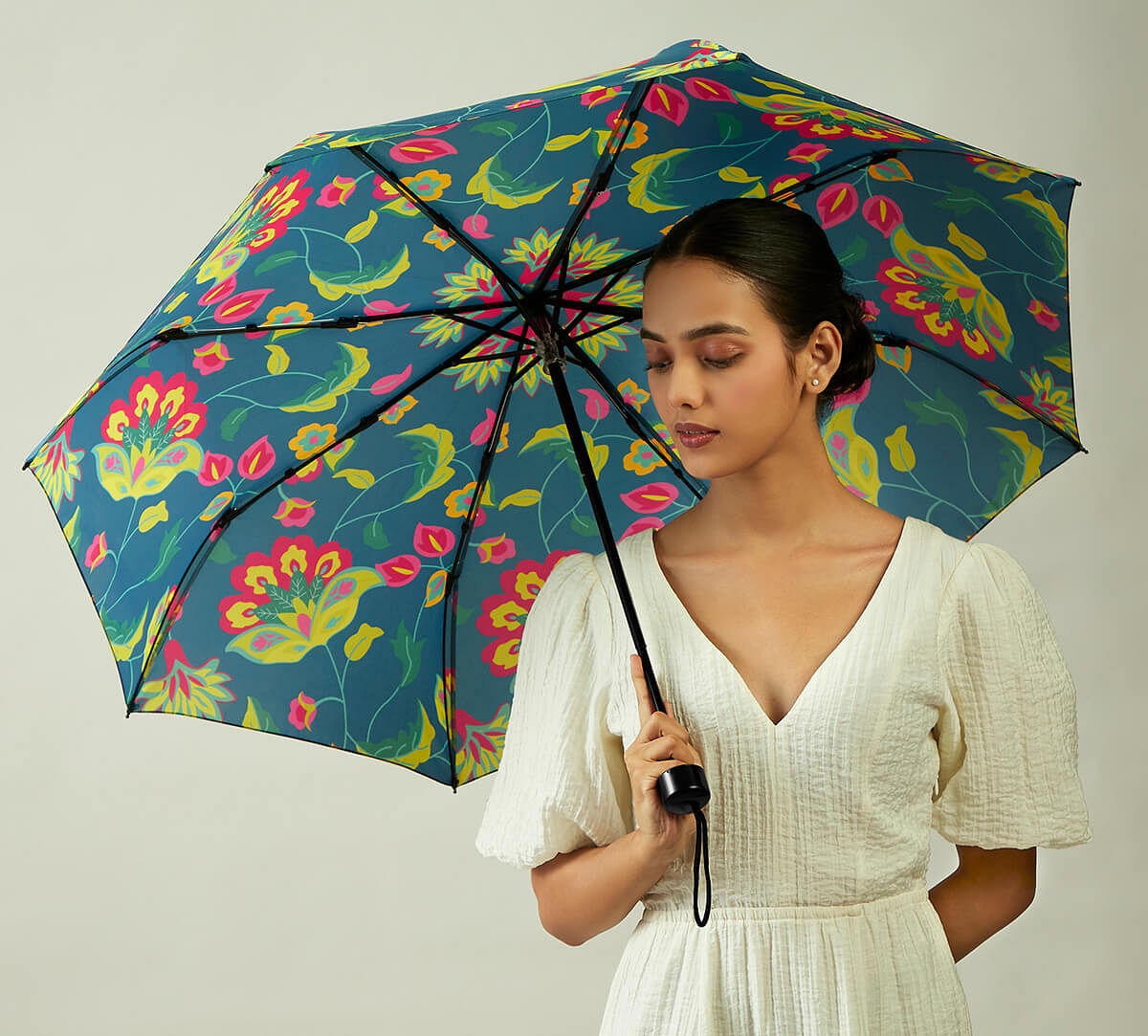 Cyanic Pop Burst 3 fold Umbrella