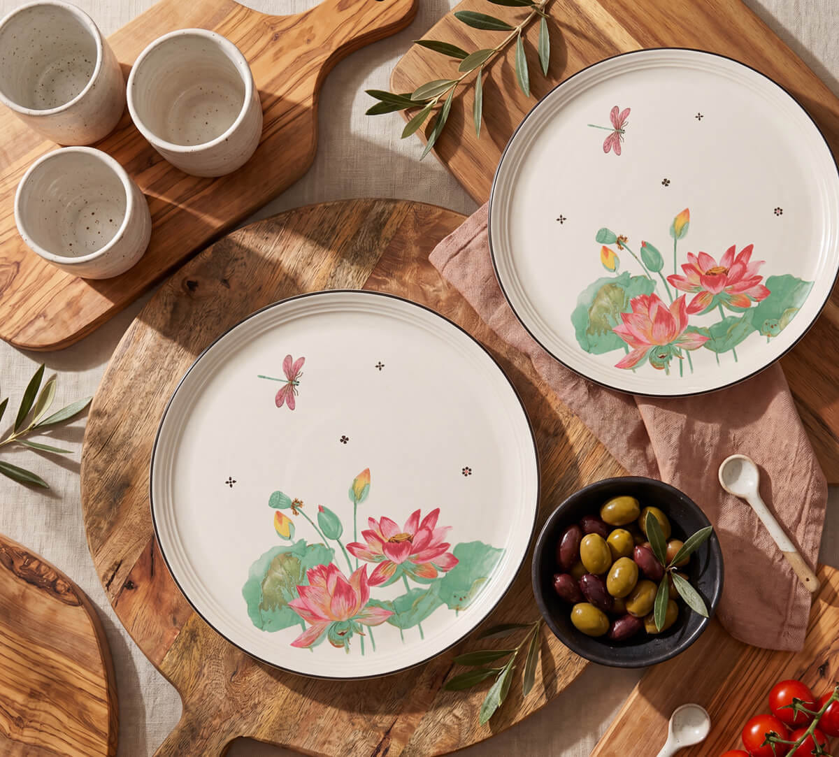Lotus Pond Dinner Plate Set of 2