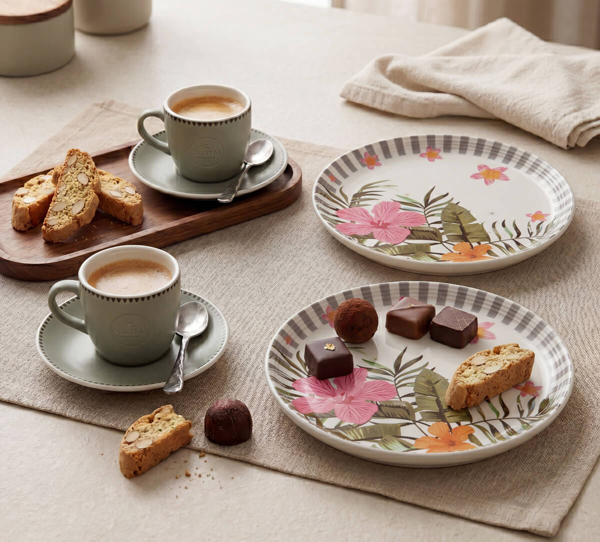 Plumerias Plume Quarter Plates Set of 2