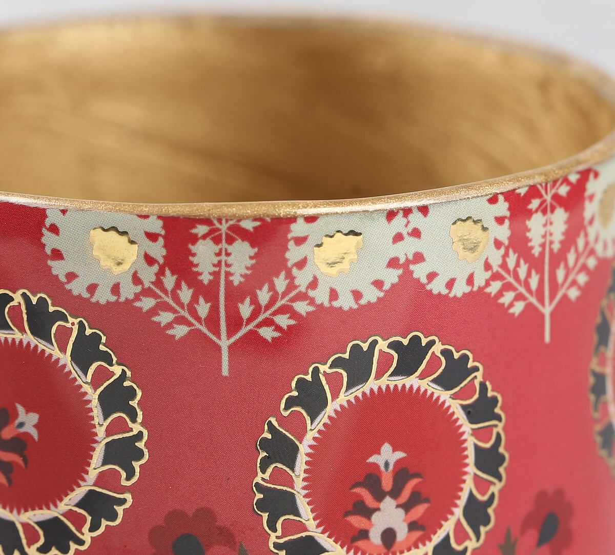 India Circus by Krsnaa Mehta Raceme Rosettes Round Pen Holder