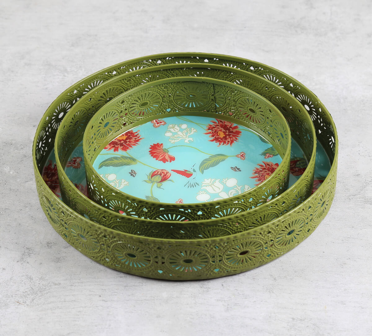 India Circus by Krsnaa Mehta Zinnian Jazz Iron Round Tray