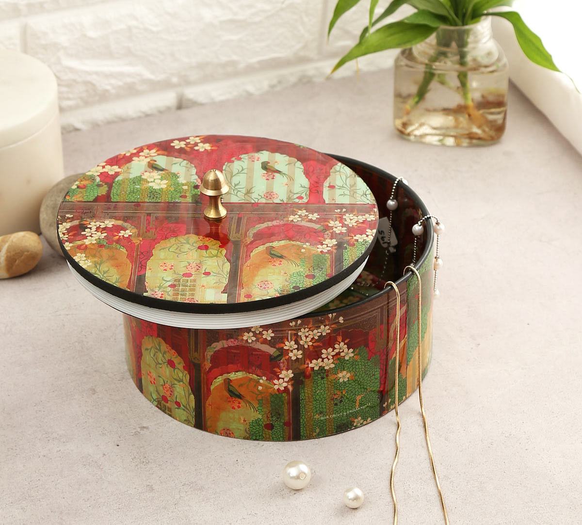 India Circus Capacious Corridor Round Storage Box