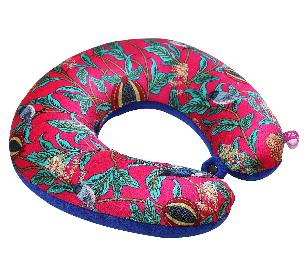 India Circus Flights of Vivers Neck Pillow