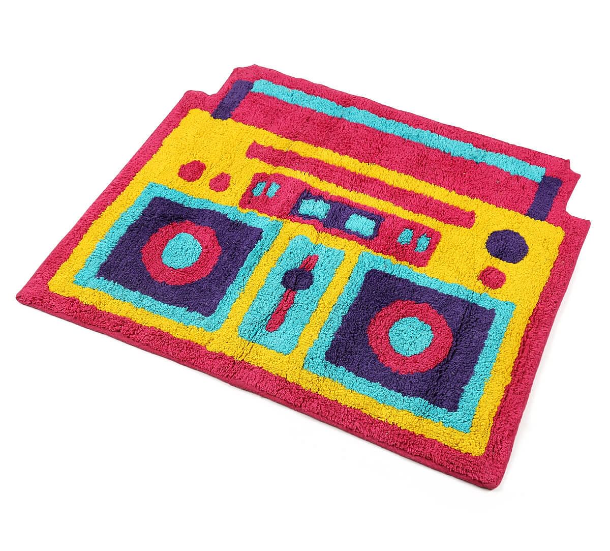 India Circus Radio Mundial Shape Bath Mat