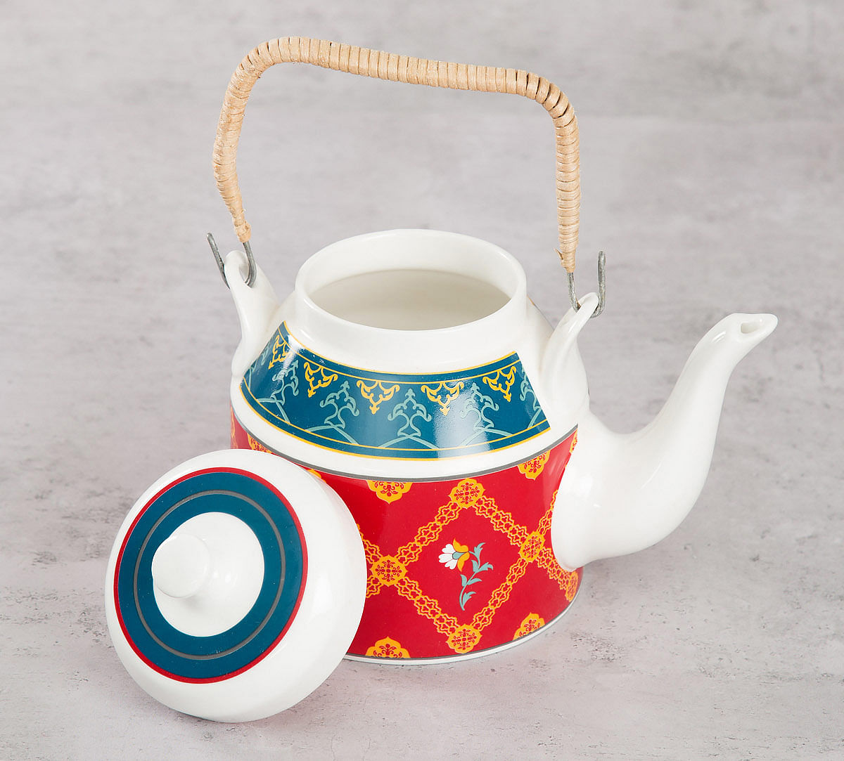 India Circus Swirling Safari Kettle