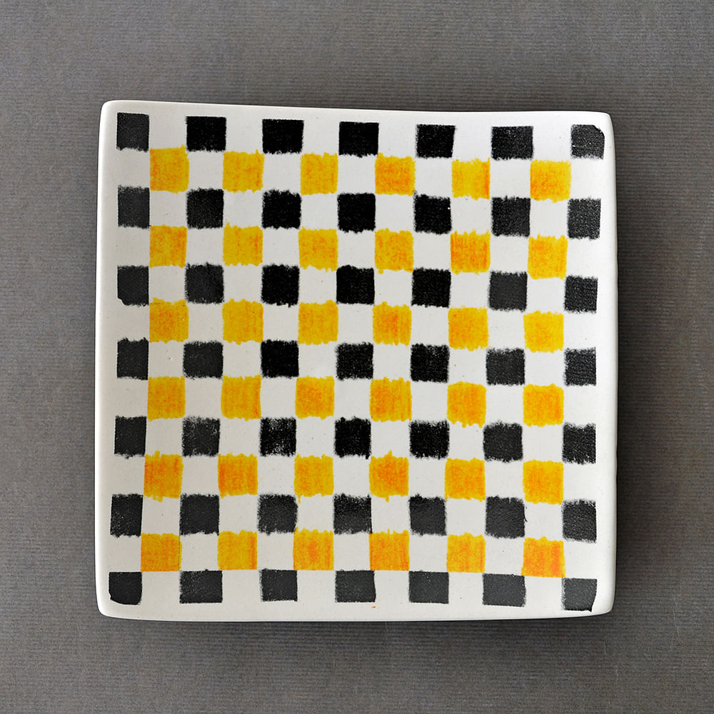 Black & Yellow All in checks Platter