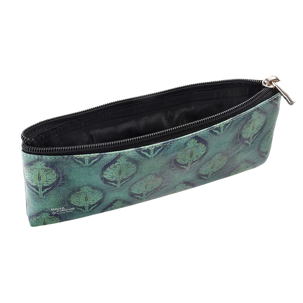 Tres Belle Small Utility Pouch